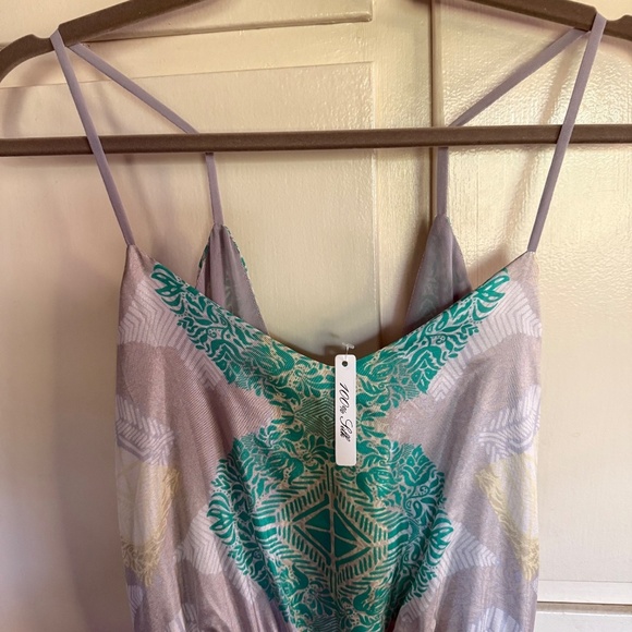 NWT ARYN K 100% Silk Deep V Printed Maxi Dress Size XS - Picture 9 of 16